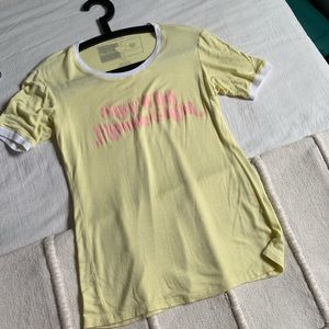 Planet Blue graphic tee new with tags